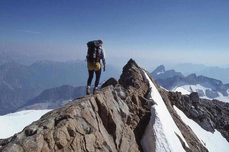 Ptarmigan Trav 059 Aug-1986 Me Dome Pk Summit.jpg